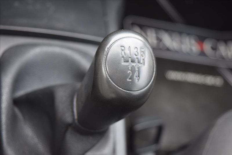 Škoda Fabia 1,4 i 74KW TAŽNÉ KLIMA PO STK - fotka 44 z 46