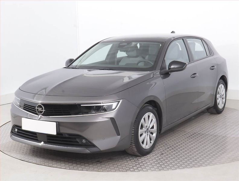 Opel Astra (2023) Edition 1.2 Turbo, Navi - fotka 2 z 16