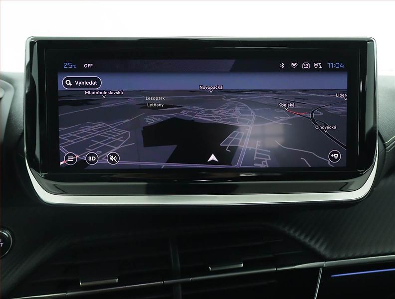 Peugeot 2008 (2023) GT 54 kWh, SoH 94% - fotka 17 z 20