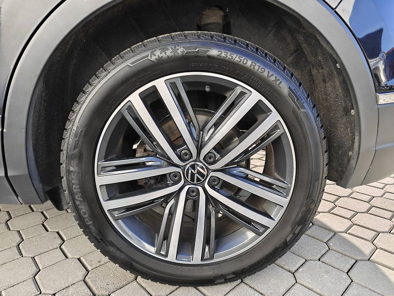 Volkswagen Tiguan Elegance 7DSG 1,5TSI - fotka 20 z 23