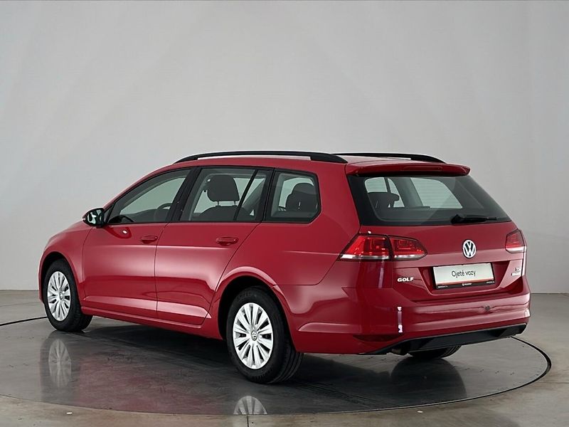 Volkswagen Golf Trendline - fotka 15 z 28