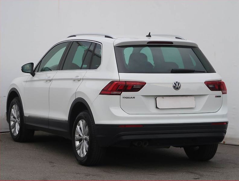 Volkswagen Tiguan (2019) Comfortline 2.0 TDI, 4X4 - fotka 4 z 22