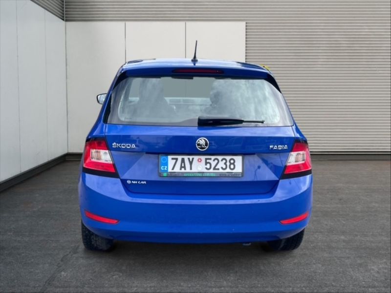 Škoda Fabia 1,0 TSI Active - fotka 5 z 11