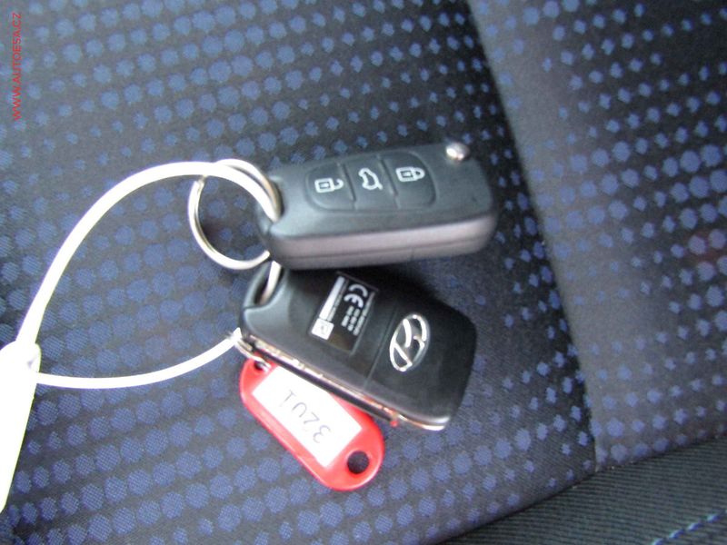 Hyundai ix20 (2013) 1.4 CVVT, ČR, servis.kniha - fotka 19 z 19