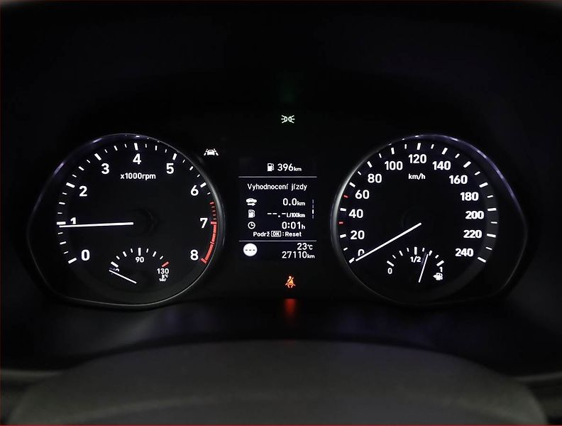Hyundai i30 (2023) 1.5 DPI, Serv.kniha, Navi - fotka 9 z 18