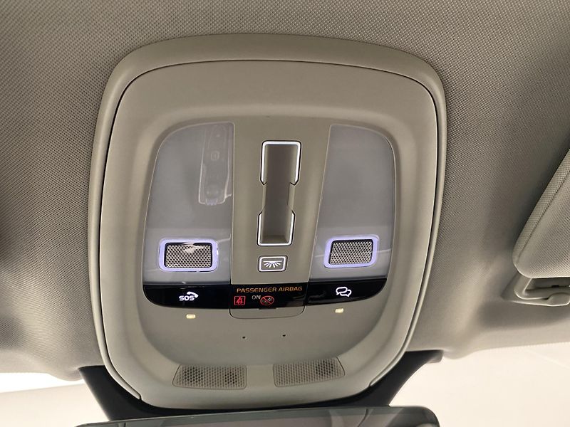Volvo XC90 (2026) T8 AWD Plug-in DARK PLUS 7m - fotka 41 z 67
