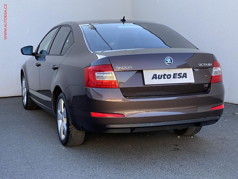 Škoda Octavia (2013) 1.2 TSi, Ambition, park.čidla - fotka 6 z 16