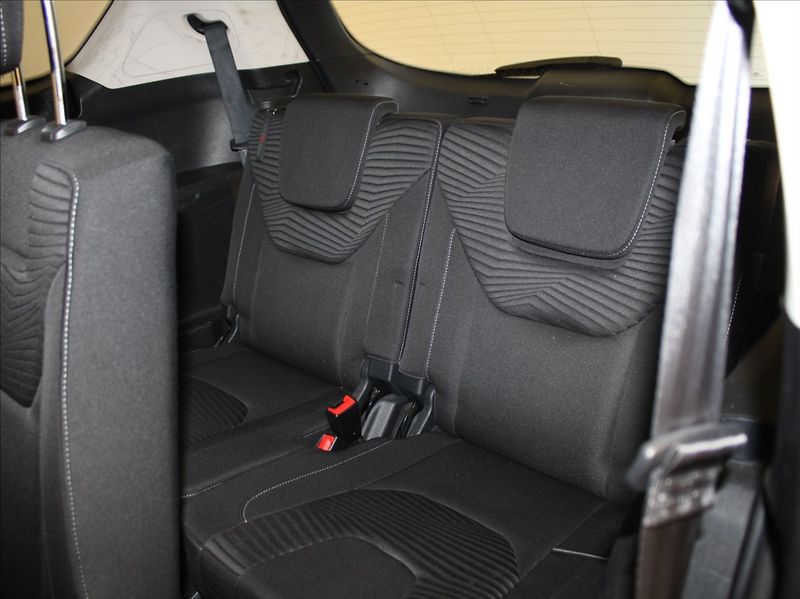 Ford S-MAX 1,5 EB 121kW 1.maj.ČR 7-míst - fotka 8 z 24