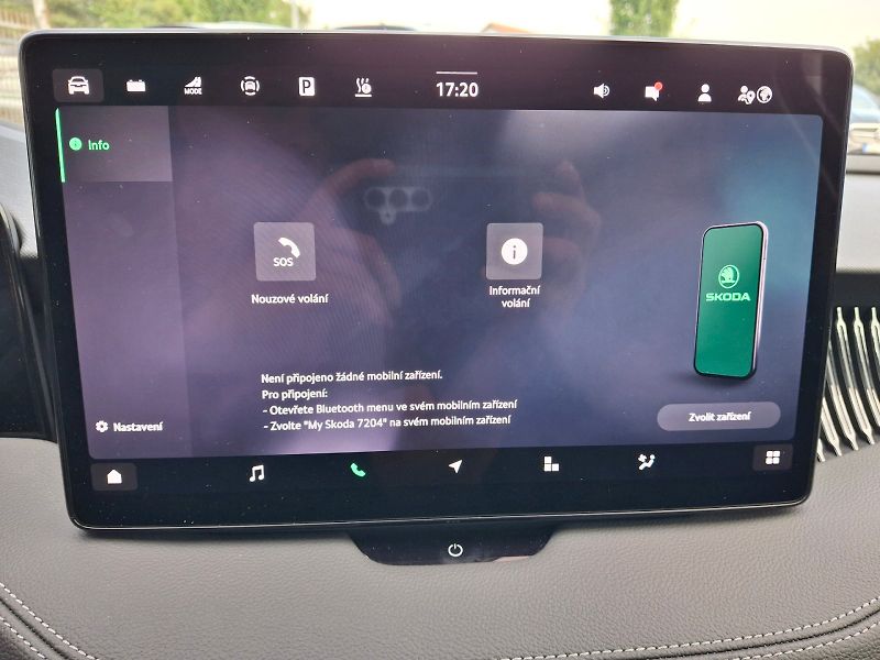 Škoda Superb (2025) iV L&K DSG 1,5TSi 150kW - fotka 22 z 35