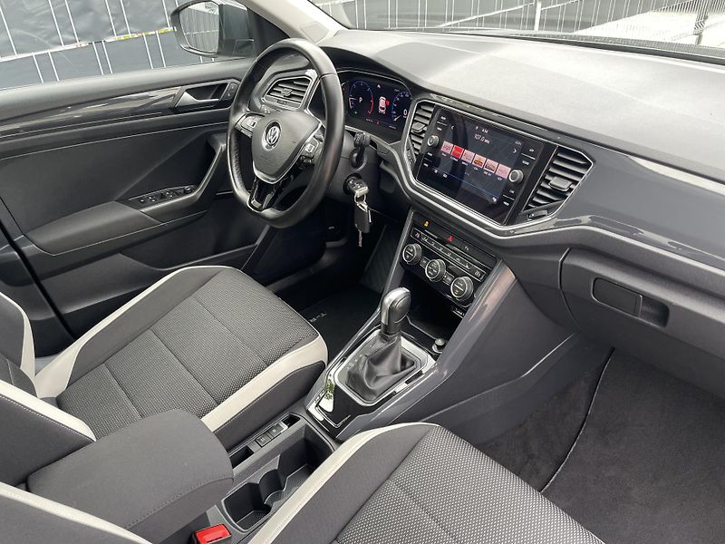 Volkswagen T-Roc (2019) 2.0 TDI 110 kW DSG SPORT - fotka 10 z 34
