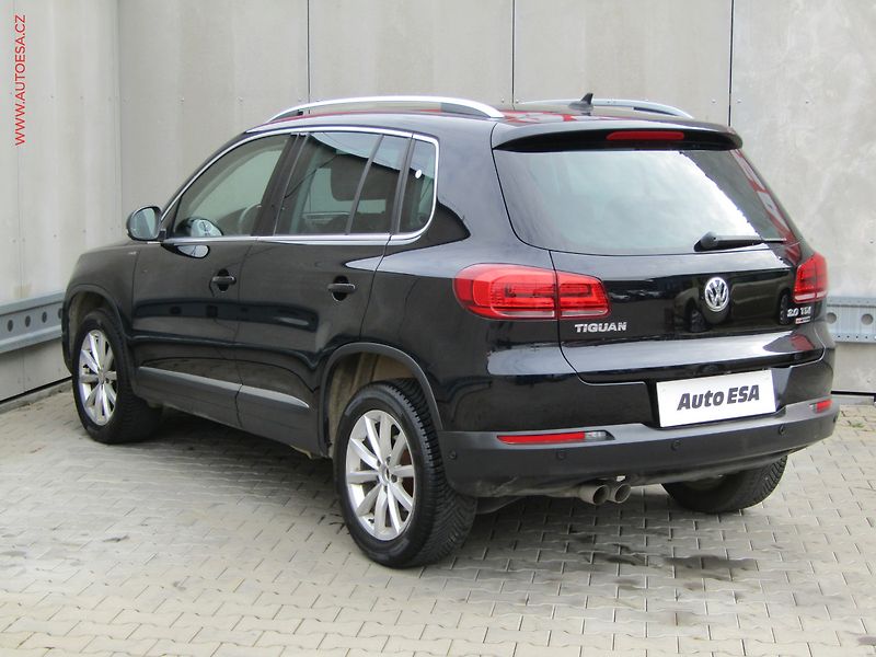 Volkswagen Tiguan (2015) 2.0 TDi 4x4, Lounge, DSG - fotka 6 z 20