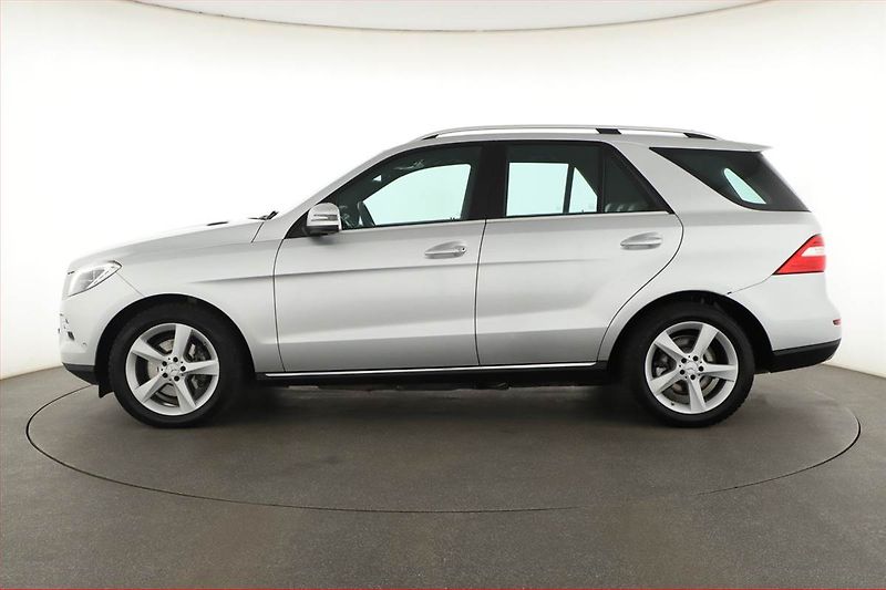 Mercedes-Benz Třídy M (2014) ML 350 BlueTEC, 4X4, Automat - fotka 3 z 20