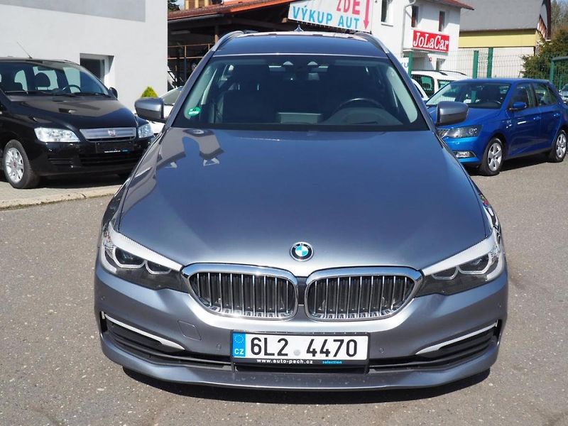 BMW Řada 5 (2018) 520d xDrive, HeadUp, Key - fotka 6 z 41
