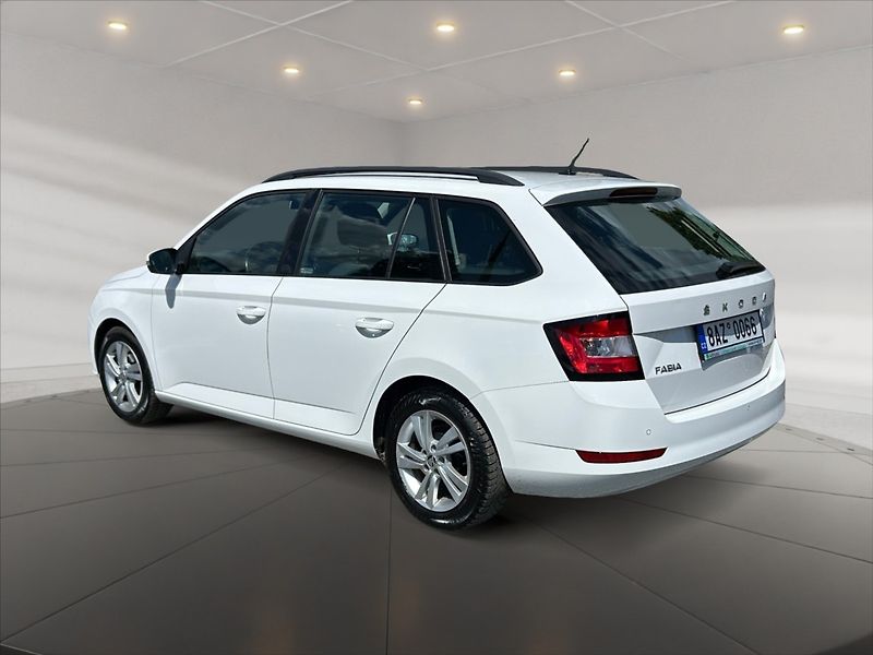 Škoda Fabia 1,0 TSI 70 Ambition - fotka 4 z 11