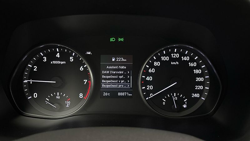 Hyundai i30 1.0 T-GDI Smart Kombi - fotka 25 z 26