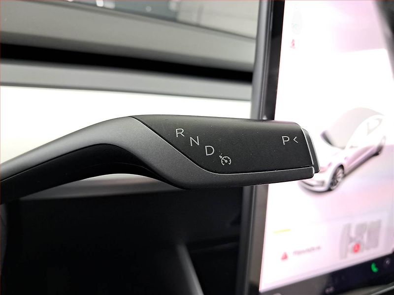 Tesla Model 3 (2019) Long Range 4WD 78kWh, SoH 84% - fotka 13 z 22