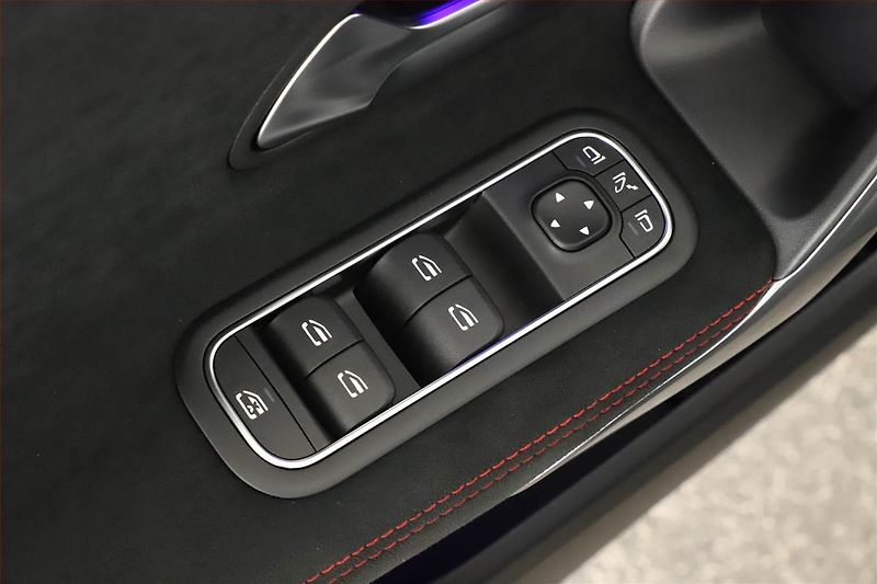 Mercedes-Benz Třídy A (2025) A 250 e, AMG Line, Navigace - fotka 10 z 24