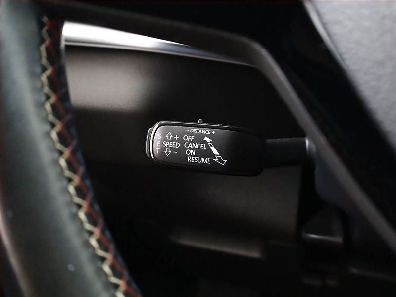Škoda Karoq (2019) 1.6 TDI - fotka 19 z 21