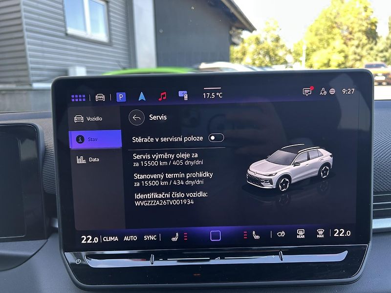 Volkswagen T-Roc R-Line 1,5 eTSI 110 kW 7DSG - fotka 19 z 20