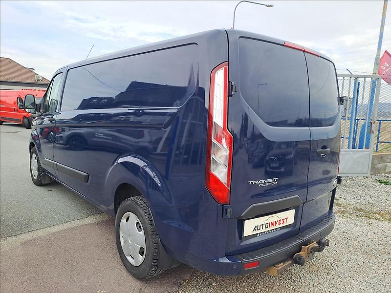 Ford Transit Custom 2,0 TDCI 1.MAJITEL,KOUPENO CZ - fotka 4 z 11