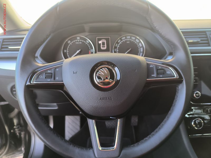 Škoda Superb (2019) 2.0TDI, ČR, Ambition, DSG - fotka 19 z 24