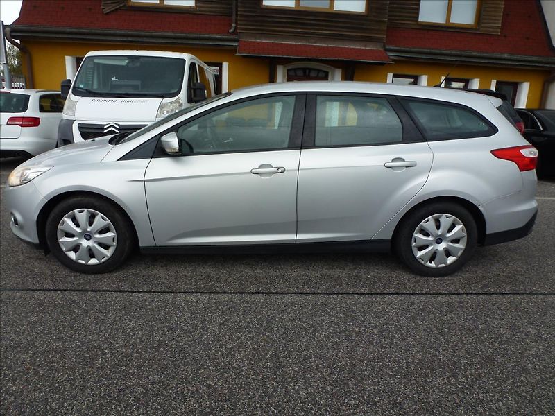 Ford Focus 1,6 16V Eco 150HP - fotka 11 z 41