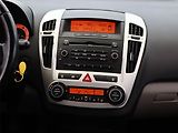 Kia Ceed (2009) 1.6 CVVT, nová STK - náhled 10