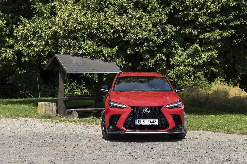 Lexus NX