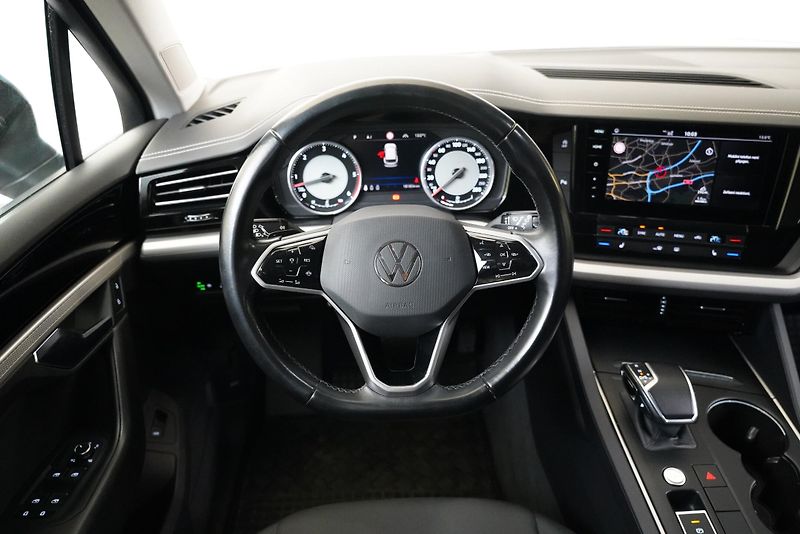 Volkswagen Touareg - fotka 17 z 27