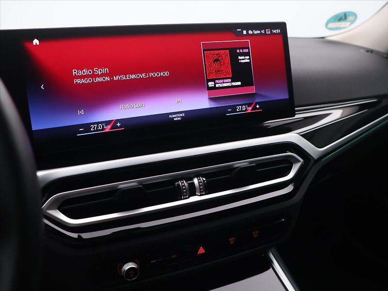 BMW Řada 3 2,0 318i 115kW Aut Virtual LED - fotka 19 z 32