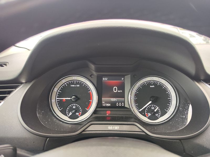 Škoda Octavia 2.0 TSI/140kW Style DSG - fotka 16 z 32