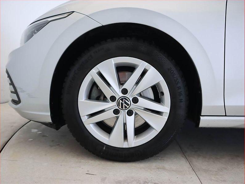 Volkswagen Golf (2022) 2.0 TDI, Automat, Navi - fotka 15 z 23