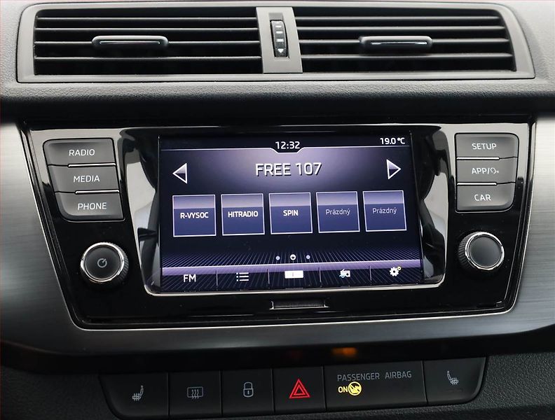 Škoda Fabia (2021) Style 1.0 TSI, Tempomat - fotka 13 z 19