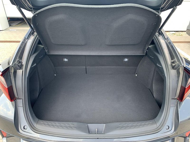 Toyota C-HR COMFORT 1,8 HYBRID 90kW AT - fotka 5 z 30