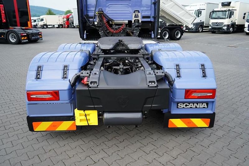 Scania (2023) S 590 V8 tahač 80t EURO 6 - fotka 7 z 18
