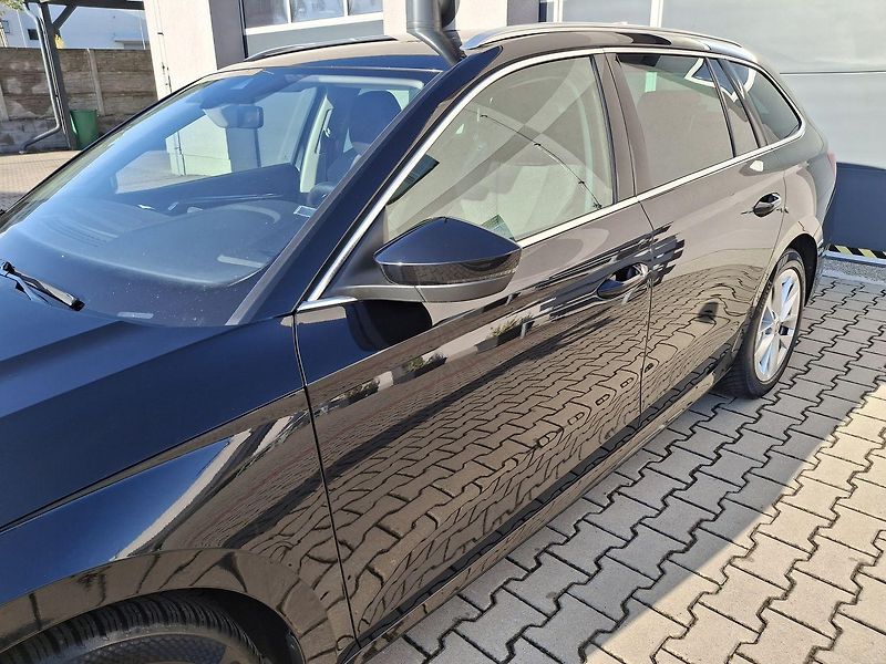Škoda Octavia (2023) 1.0 E-TSI Business Plus ZÁRUKA - fotka 4 z 38