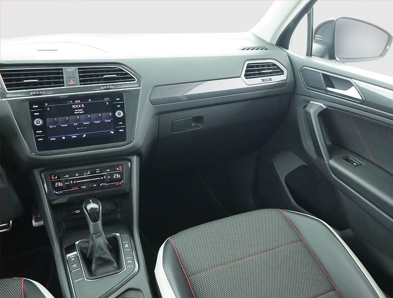 Volkswagen Tiguan (2021) Life 2.0 TDI - fotka 8 z 26