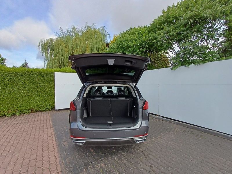 MG MGS9 Premium 1.5 TGI PHEV 220 kW - fotka 25 z 32