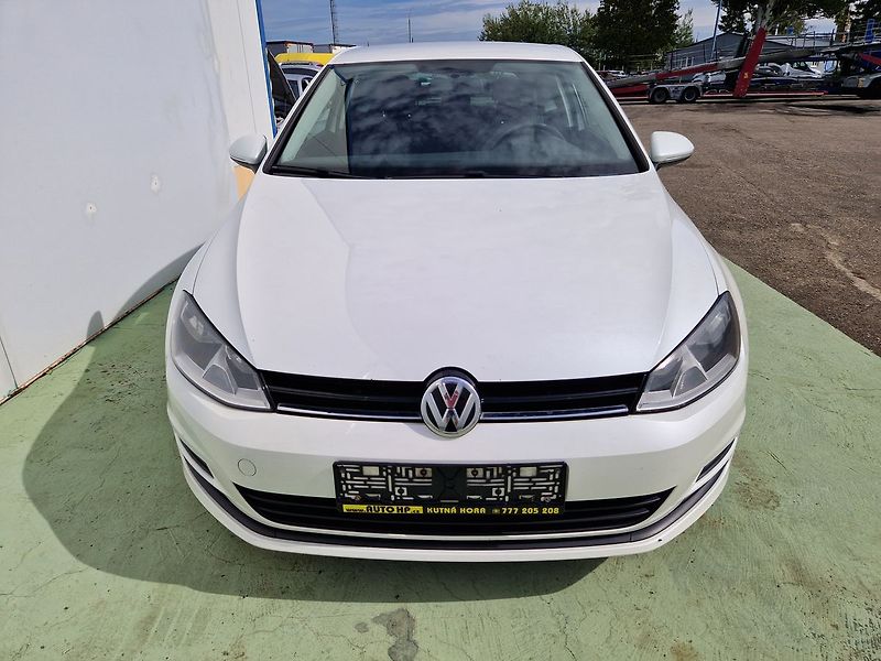Volkswagen Golf Comfortline 1.4 TSI, Klima - fotka 7 z 26