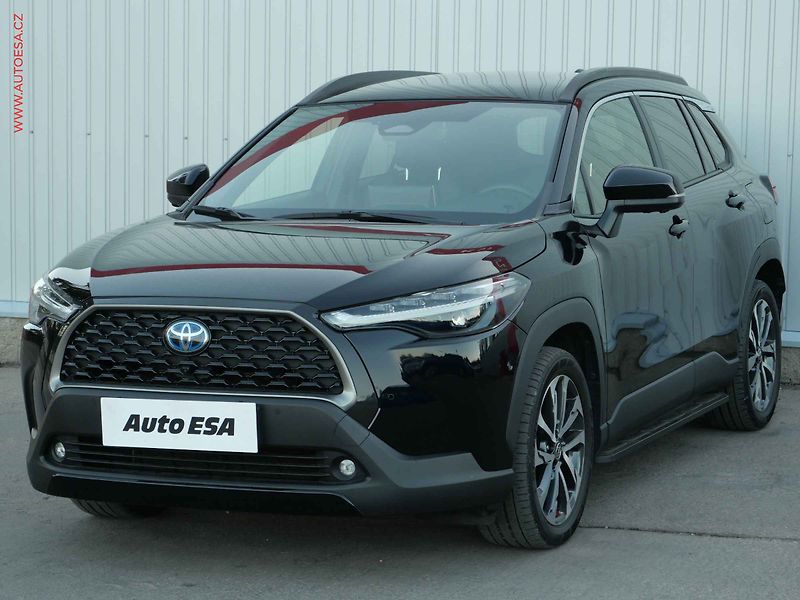 Toyota Corolla Cross (2022) 2.0 Hybrid, Premiere - fotka 3 z 26