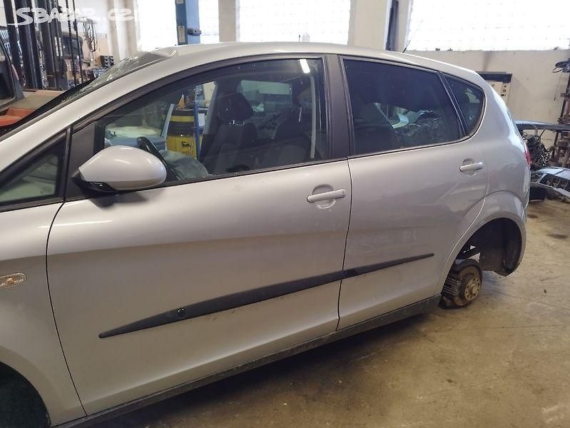 Seat Altea dveře, boční zrcátka - fotka 1 z 1