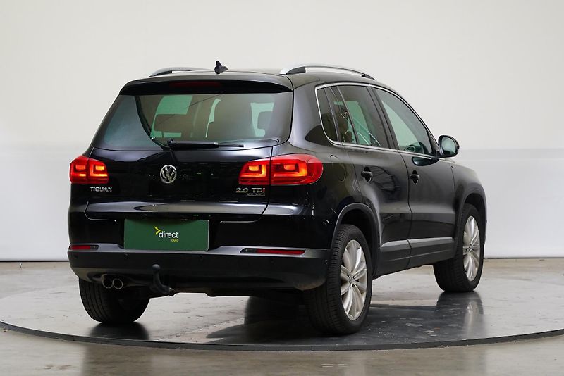 Volkswagen Tiguan - fotka 2 z 27