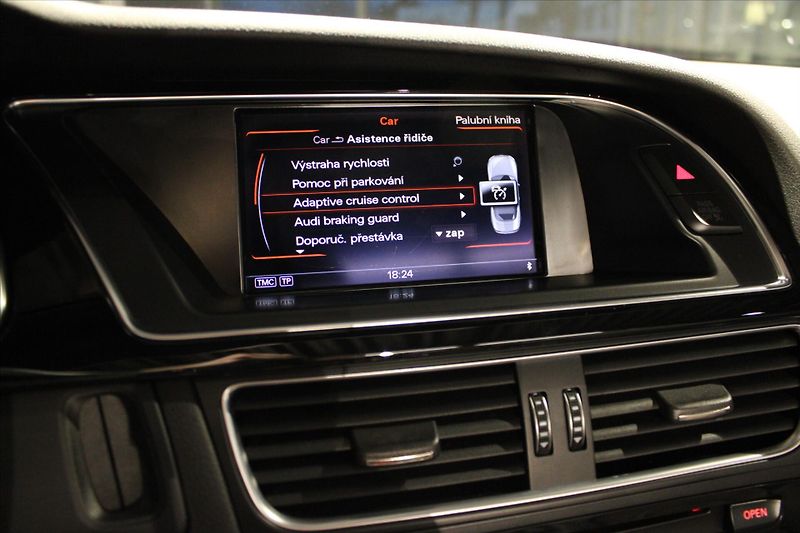 Audi A5 TDi V6 quattro S Line Cabriole - fotka 18 z 27