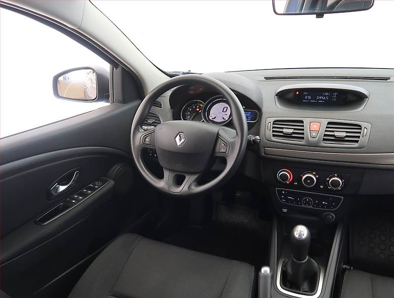 Renault Mégane (2011) 1.6 16V, ČR,1.maj, nová STK - fotka 7 z 17