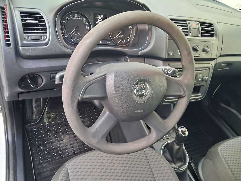 Škoda Fabia (2013) 1.6TDi, ČR, AC, tažné - fotka 12 z 15