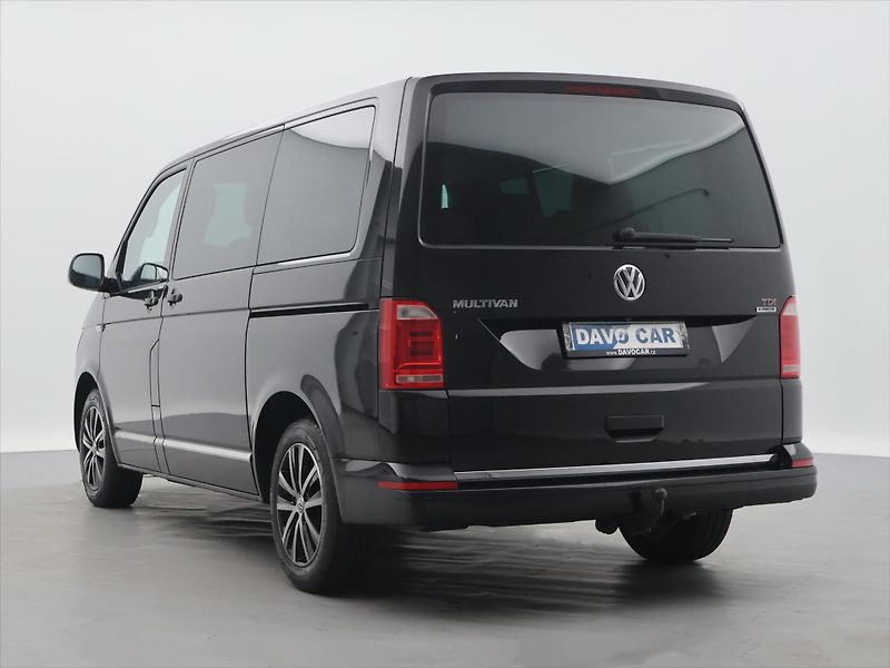 Volkswagen Multivan 2,0 TDI 150kW Highline LED - fotka 5 z 36