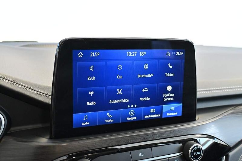 Ford Kuga (2021) 2.5 VIGNALE VIRTUAL LED ACC BO - fotka 17 z 48