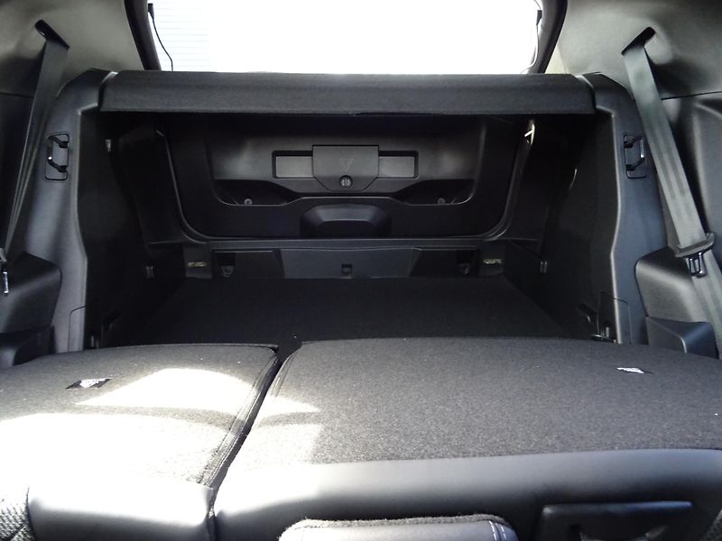 Peugeot 2008 (2026) ALLURE Hybrid 145k e-DCS6 - fotka 14 z 42