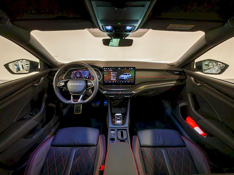 Škoda Octavia (2025) 2.0 TSI 195 kW DSG RS - fotka 5 z 32