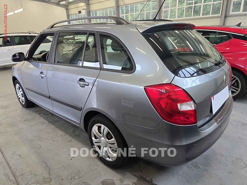Škoda Fabia (2012) 1.6tdi - fotka 2 z 3
